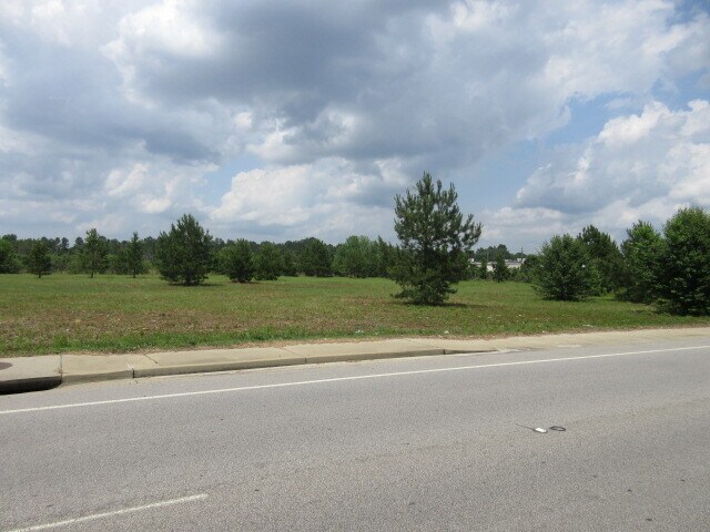 Lot D McCrays Mill rd, Sumter, SC à vendre - Photo de l’immeuble – Image 2 sur 3