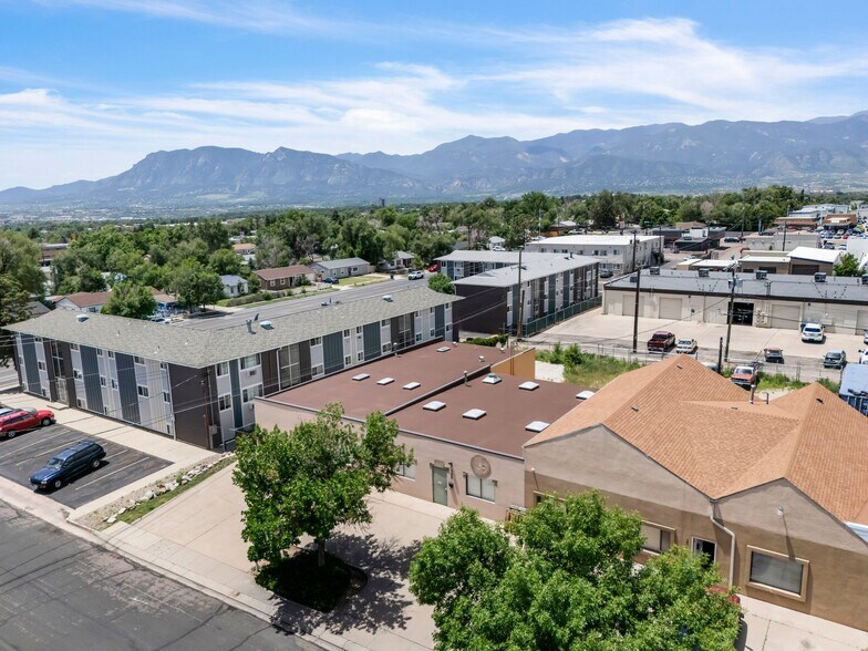 302 Tia Juana St, Colorado Springs, CO à louer - Photo de l’immeuble – Image 3 sur 29