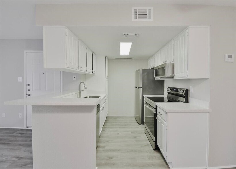 WoodForest Condos portefeuille de 13 biens à vendre sur LoopNet.fr - Photo intérieure – Image 2 sur 25