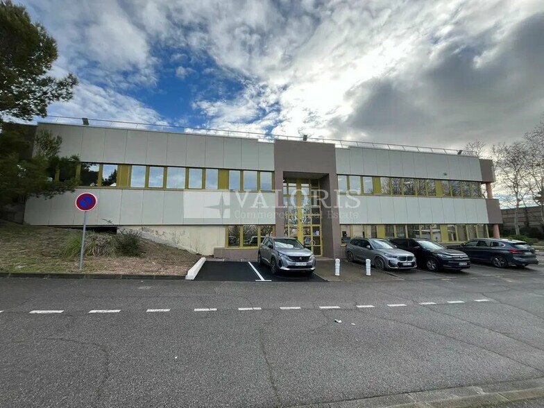 Bureau dans Vitrolles à louer - Photo de l’immeuble – Image 3 sur 13