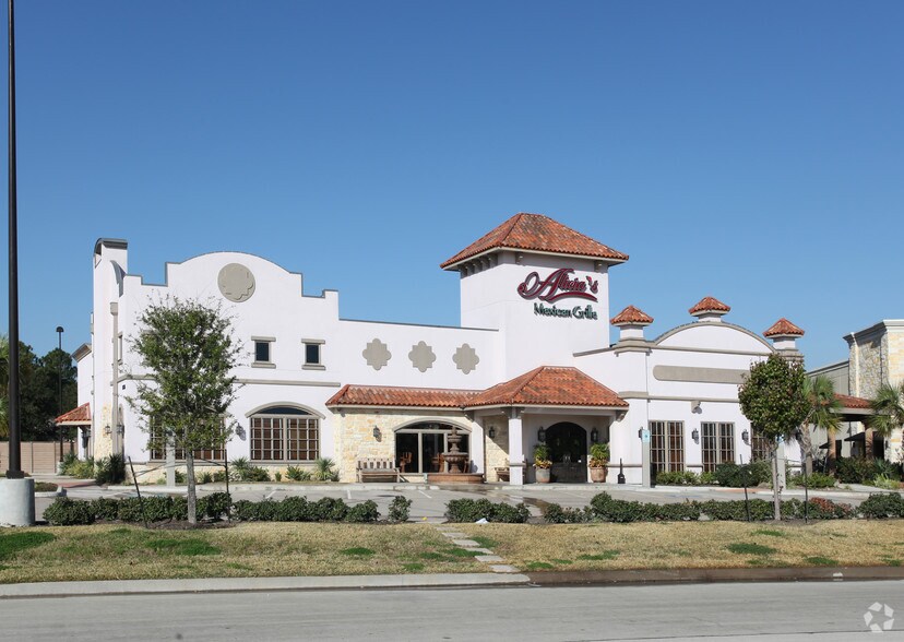 Cypress Rosehill Shopping Center portefeuille de 6 biens à vendre sur LoopNet.fr - Photo principale – Image 2 sur 6