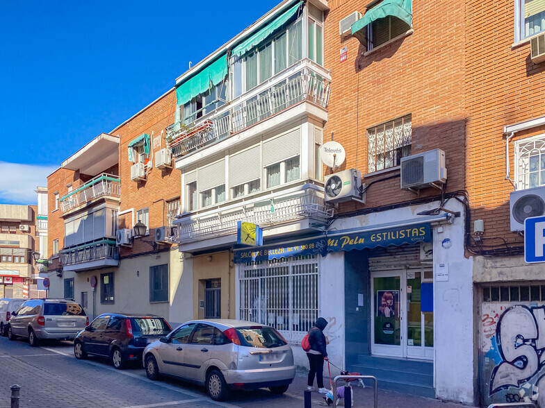 Calle Sierra Gádor, 17, Madrid, Madrid à vendre - Photo de l’immeuble – Image 3 sur 3