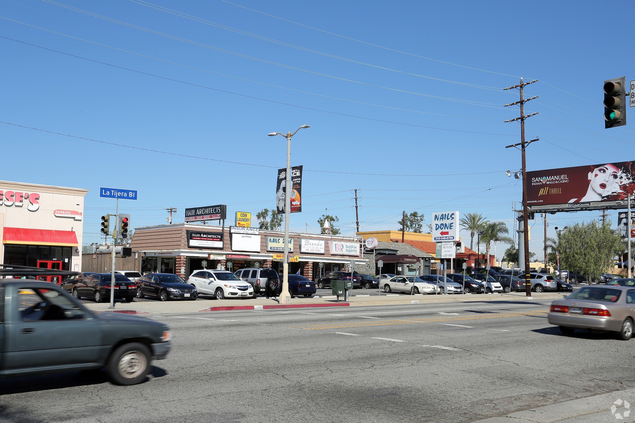 6857 La Tijera Blvd, Los Angeles, CA à louer Photo principale– Image 1 sur 13