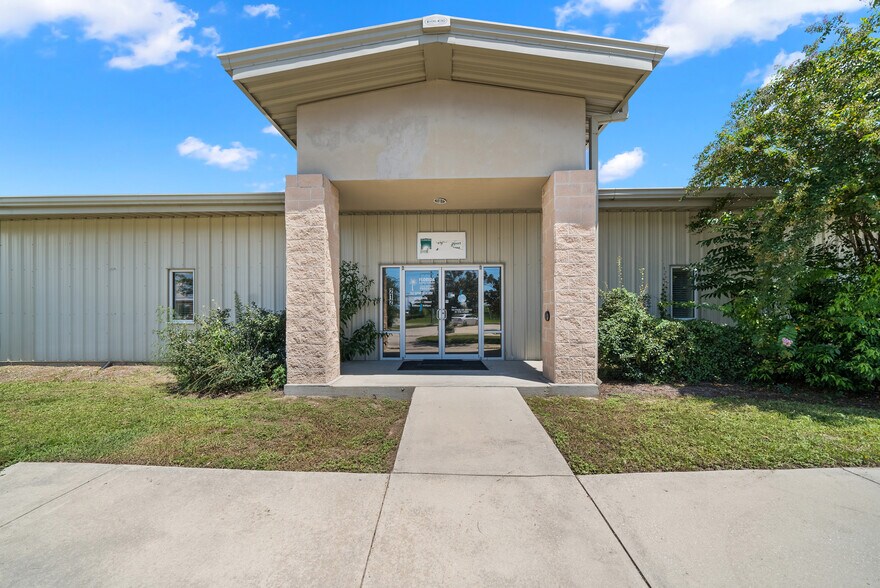 210 N Tyndall Pky, Panama City, FL à vendre - Photo de l’immeuble – Image 1 sur 19