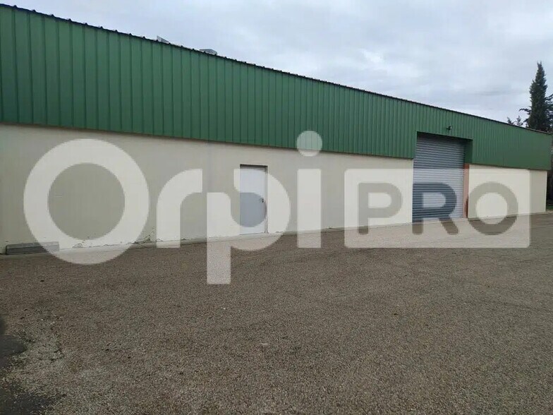 Local d'activités dans Manduel à vendre - Photo de l’immeuble – Image 3 sur 8