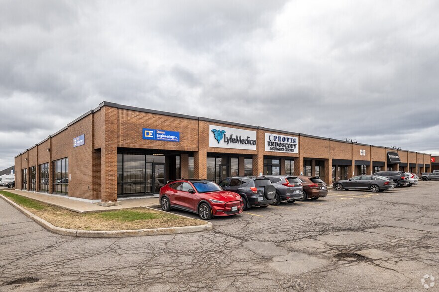 1280-1290 Old Innes Rd, Ottawa, ON à louer - Photo principale – Image 1 sur 4