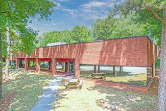 Plus de détails pour 5727 Westpark Dr, Charlotte, NC - Bureau à louer