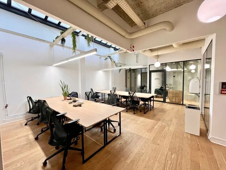 Bureau dans Paris à louer - Photo de l’immeuble – Image 3 sur 10