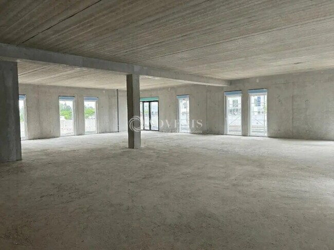 Plus de détails pour Bureau à vendre