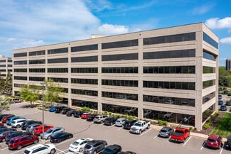 Plus de détails pour 7300 Metro Blvd, Edina, MN - Bureau à louer