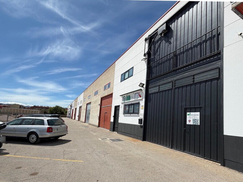 Industriel/Logistique dans Igualada, Barcelona à vendre - Photo de l’immeuble – Image 2 sur 2