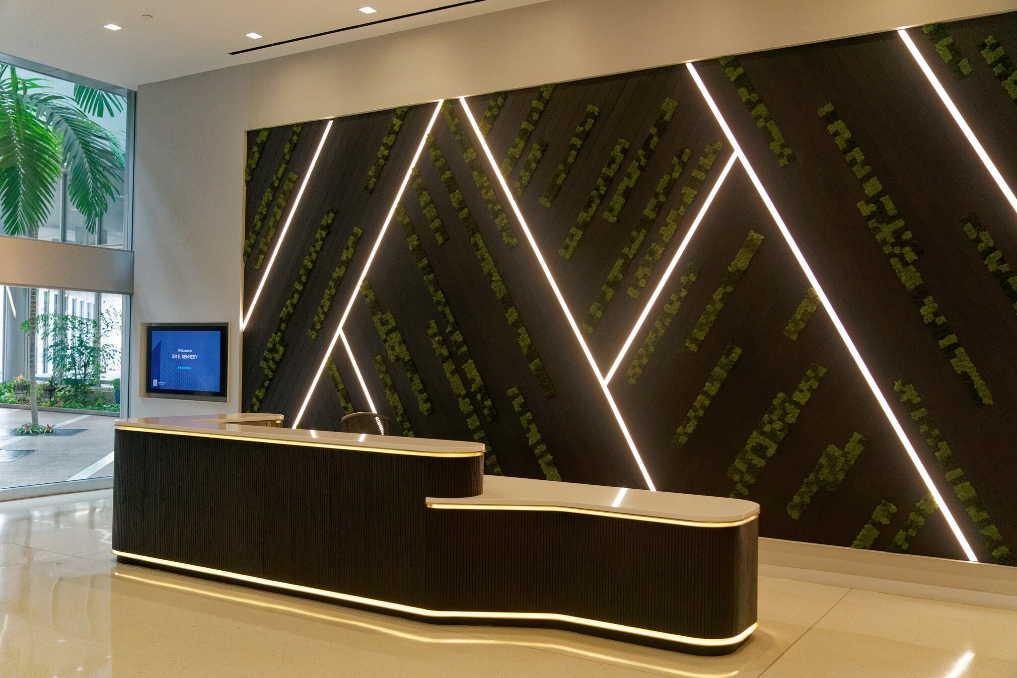 501 E Kennedy Blvd, Tampa, FL à louer Photo intérieure– Image 1 sur 6