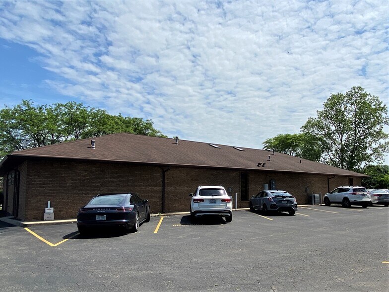 5928-5932 Springboro Pike, Dayton, OH à louer - Photo de l’immeuble – Image 3 sur 7