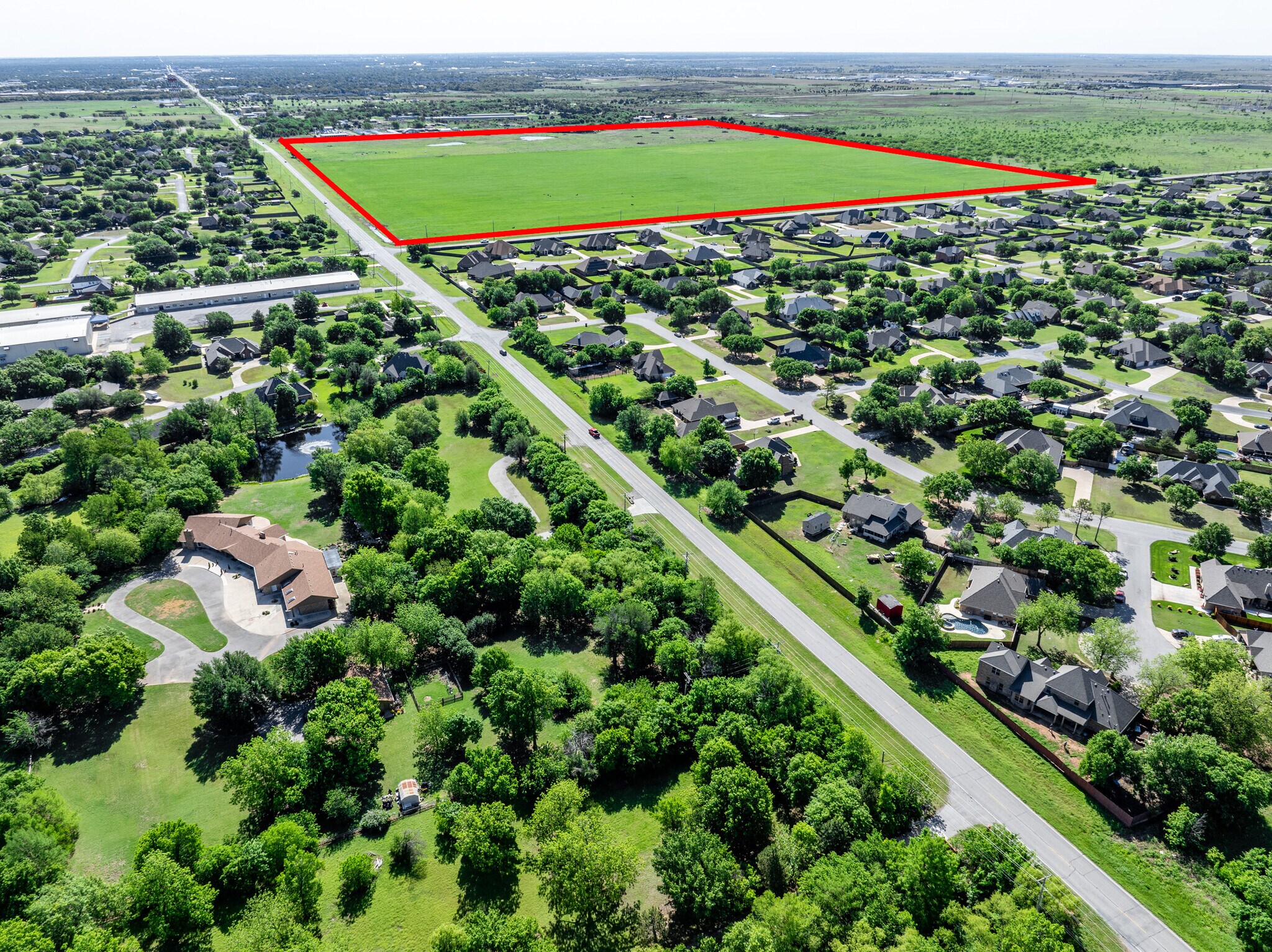 9901 NW Cache rd, Lawton, OK à louer Photo de l’immeuble– Image 1 sur 3