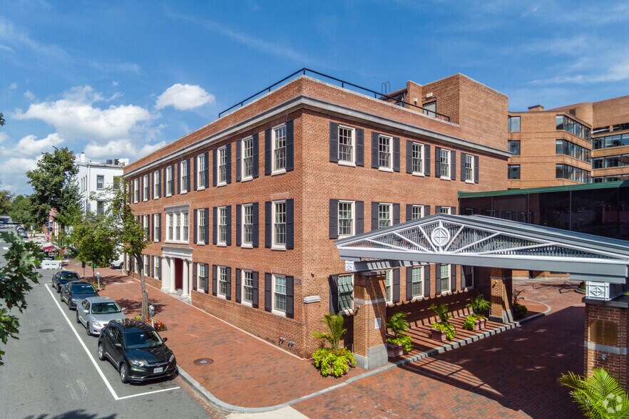 1115 30th St NW, Washington, DC à louer - Photo de l’immeuble – Image 2 sur 6