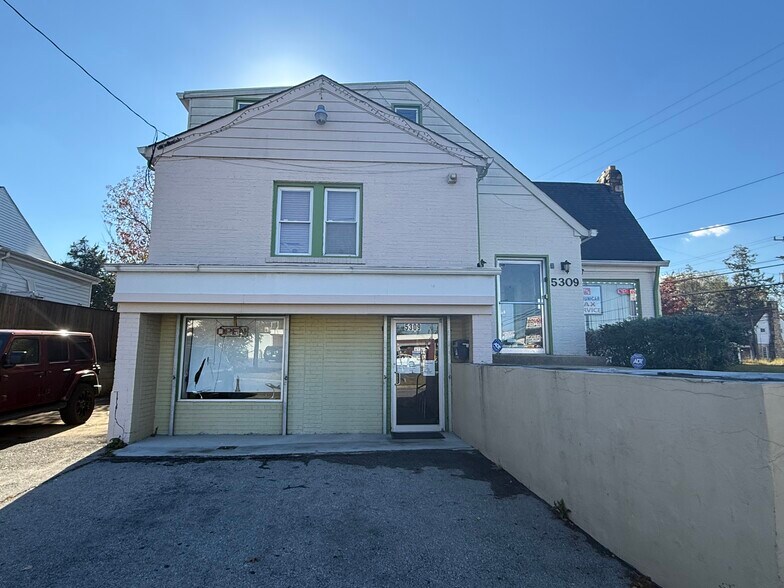 5309 Kenilworth Ave, Riverdale, MD à vendre - Photo de l’immeuble – Image 3 sur 32