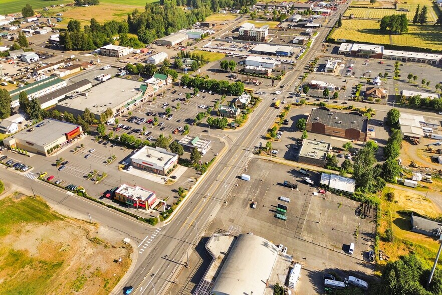 8035 Guide Meridian rd, Lynden, WA à louer - Photo de l’immeuble – Image 2 sur 12