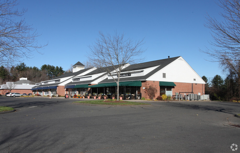 70 E Main St, Avon, CT à louer - Photo de l’immeuble – Image 3 sur 3