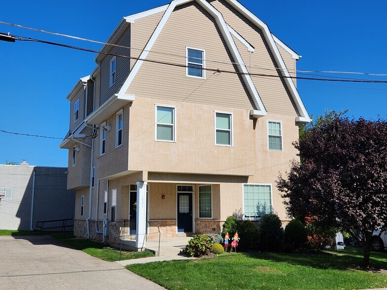 1901 Pennview Rd, Havertown, PA à vendre - Photo de l’immeuble – Image 3 sur 43