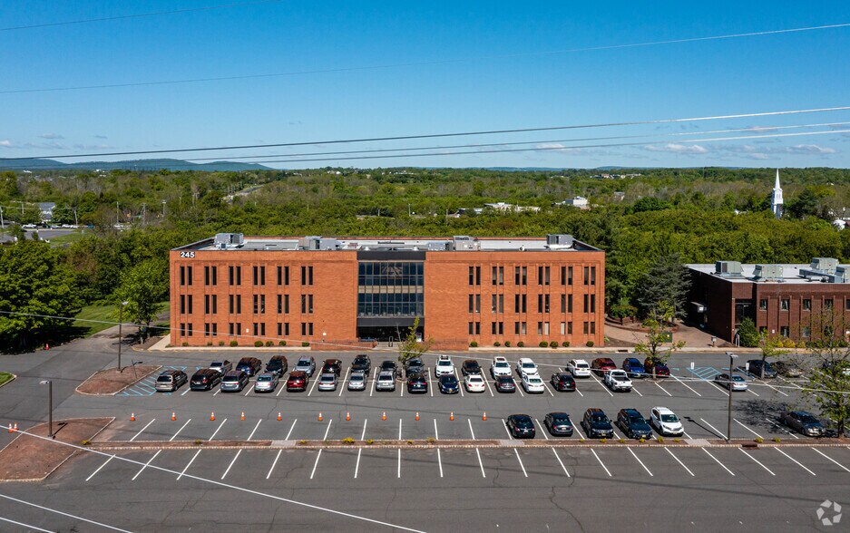 245 US Highway 22, Bridgewater, NJ à louer - Photo de l’immeuble – Image 3 sur 4