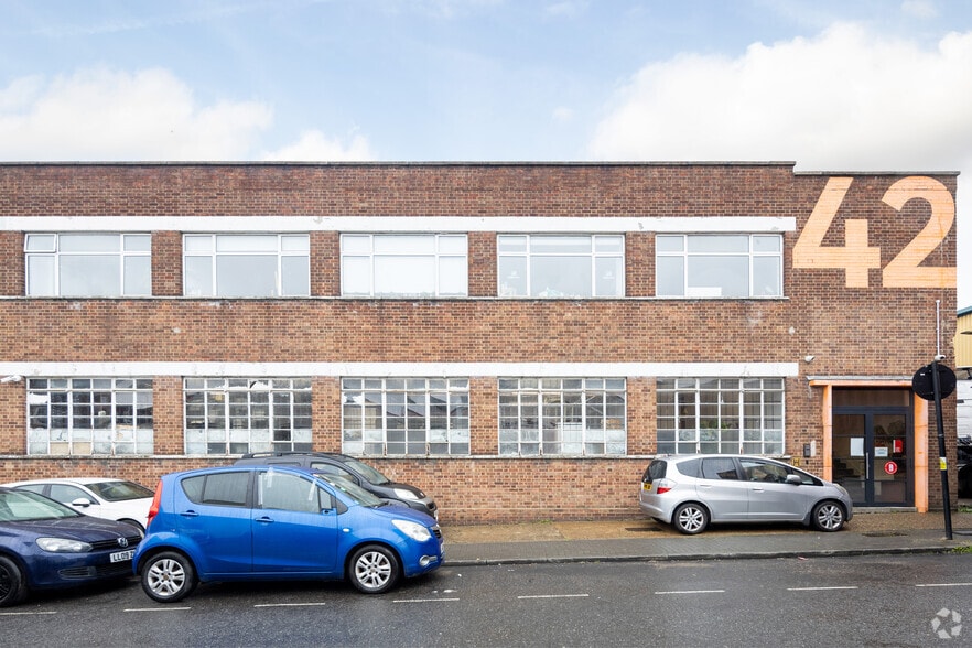 40 Gorst Rd, Londres à louer - Photo de l’immeuble – Image 3 sur 3