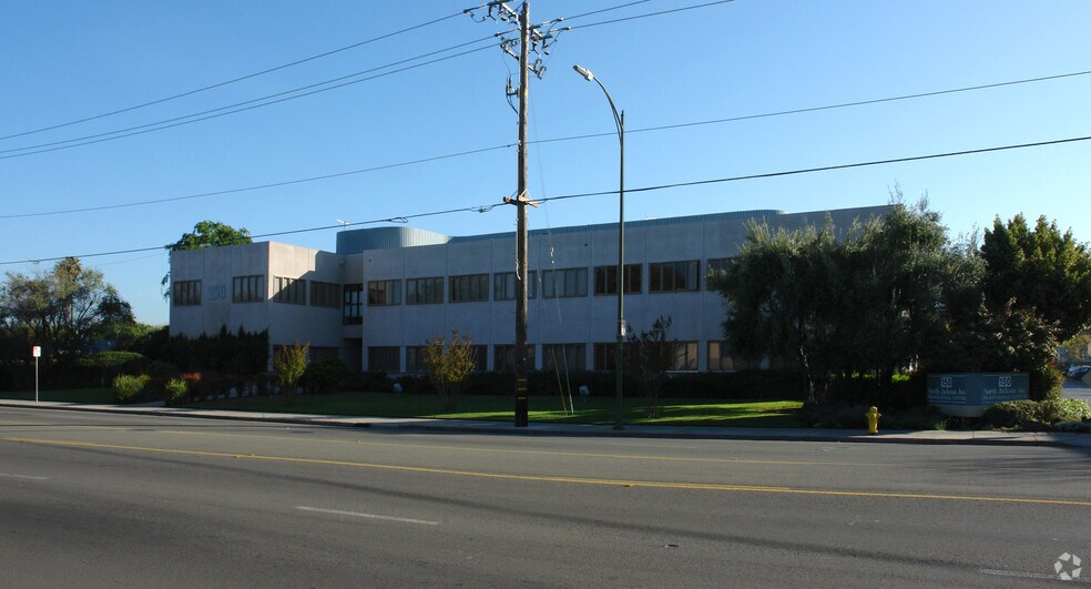 150 N Jackson Ave, San Jose, CA à vendre - Photo de l’immeuble – Image 3 sur 7
