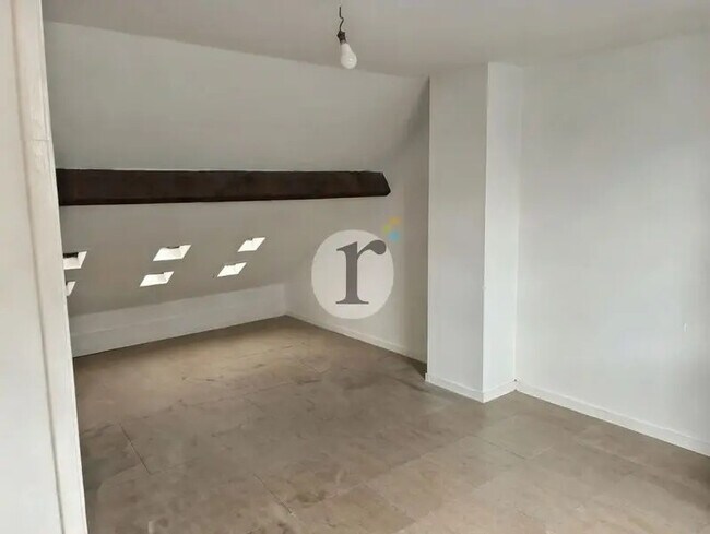 Plus de détails pour Local commercial à louer