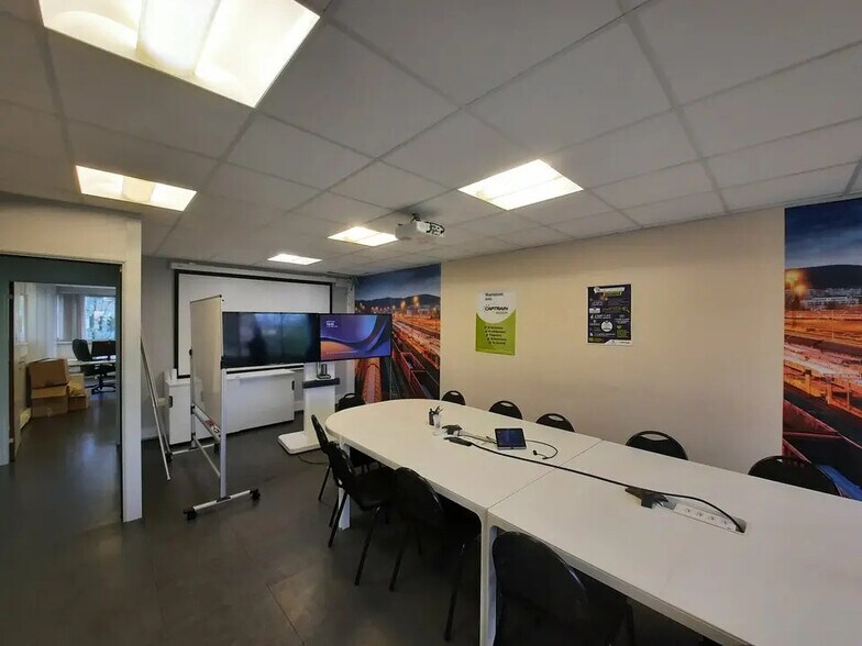 Bureau dans Rouen à vendre - Photo de l’immeuble – Image 3 sur 10