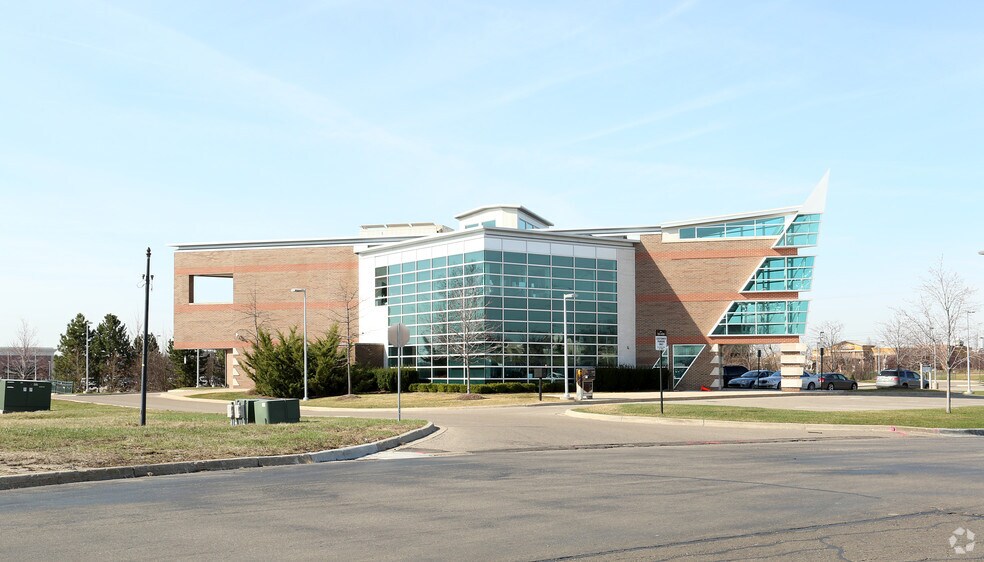 17900 Haggerty Rd, Livonia, MI à louer - Photo de l’immeuble – Image 3 sur 3