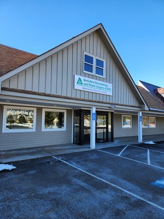 Plus de détails pour Lenox Commons – Différents types d’espaces à vendre, Lenox, MA