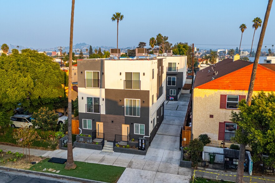 632 Normandie Ave, Los Angeles, CA à vendre - Photo de l’immeuble – Image 1 sur 50