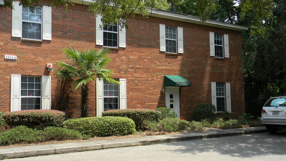 1311 N Paul Russell Rd, Tallahassee, FL à louer - Photo de l’immeuble – Image 2 sur 14