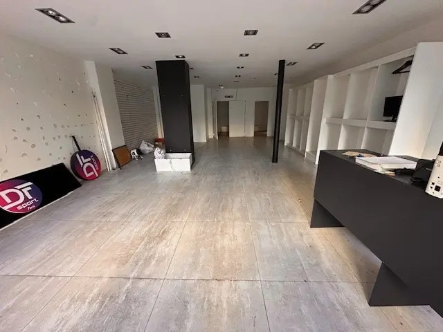 Plus de détails pour 36 Avenue Ledru-Rollin, Paris - Local commercial à louer