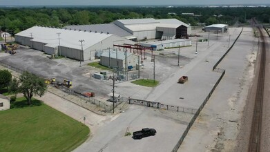 3515 Dawson Rd, Tulsa, OK à louer - Vidéo sur l’annonce professionnelle 