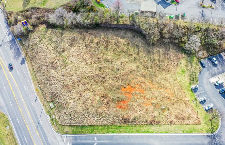 3221 Lee hwy, Troutville, VA à vendre - Photo de l’immeuble – Image 2 sur 5