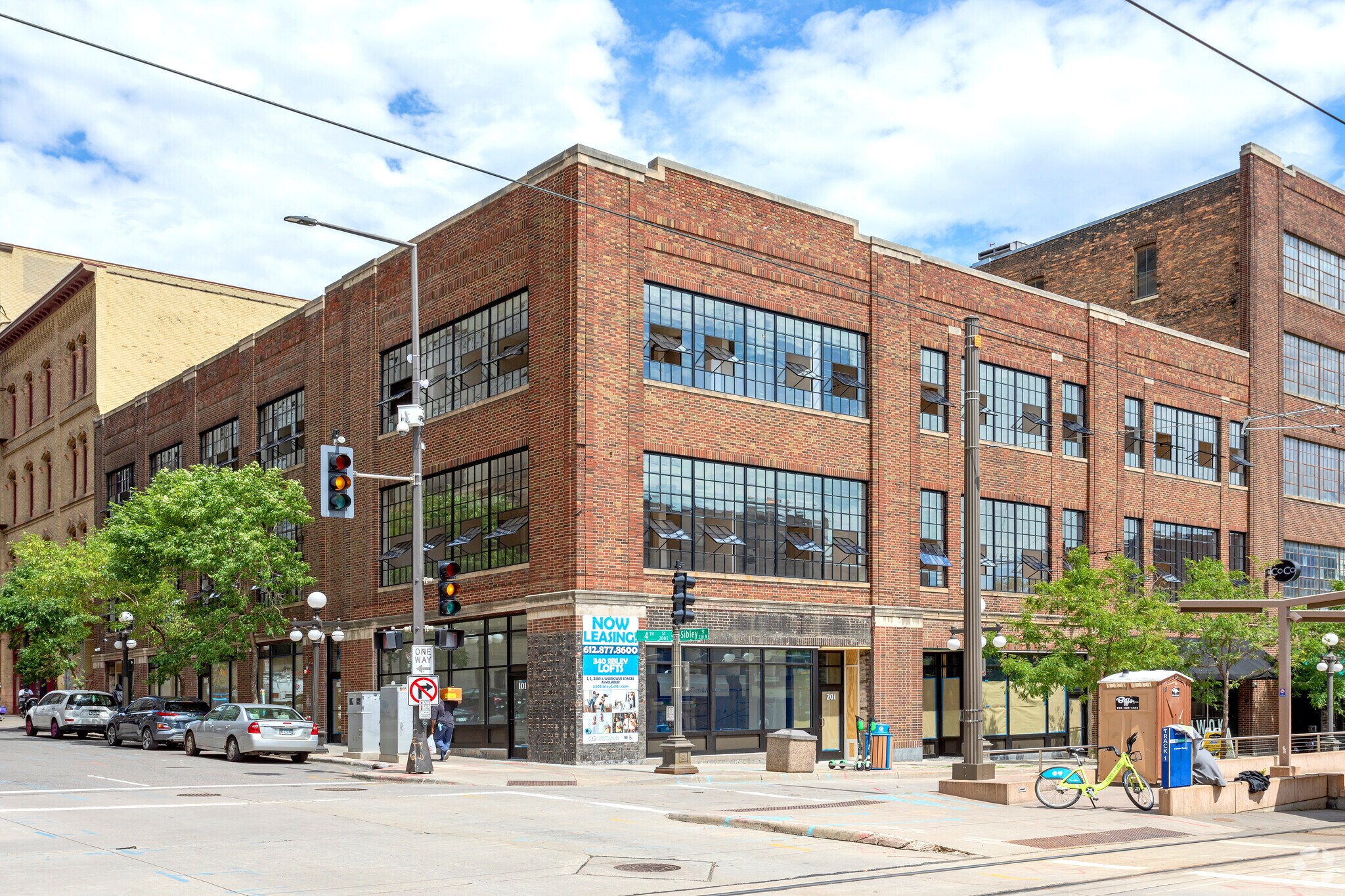 340 N Sibley St, Saint Paul, MN à louer Photo de l’immeuble– Image 1 sur 49