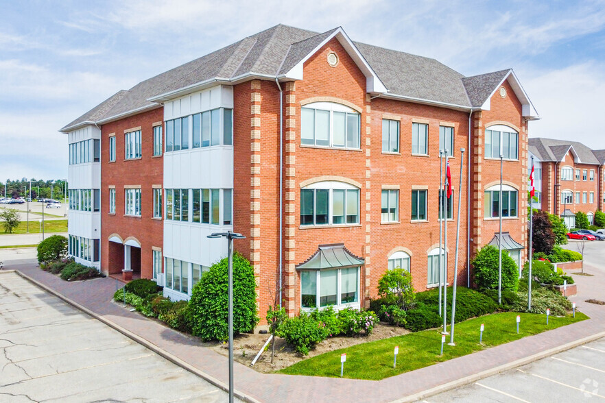 199 County Court Blvd, Brampton, ON à louer - Photo principale – Image 1 sur 4