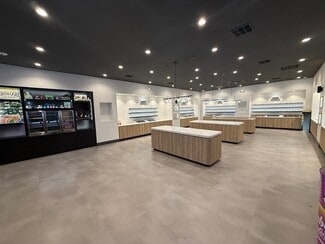 Plus de détails pour 2301 Newport Blvd, Costa Mesa, CA - Bureau à vendre