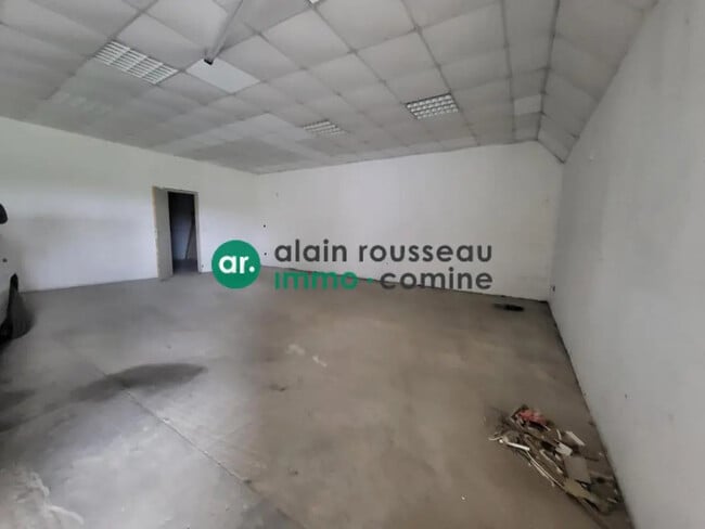 Plus de détails pour Local d'activités à louer