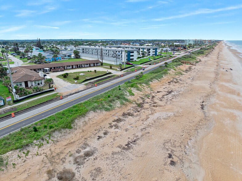 2040 Ocean Shore Blvd, Ormond Beach, FL à vendre - Photo de l’immeuble – Image 3 sur 8