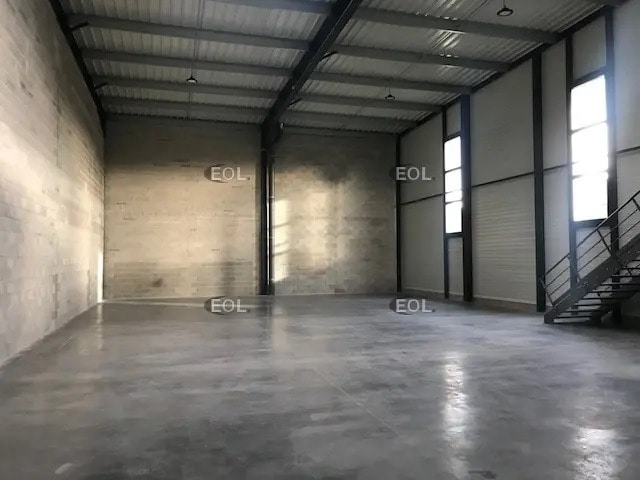 Local d’activités dans Meyreuil à louer - Photo de l’immeuble – Image 1 sur 4