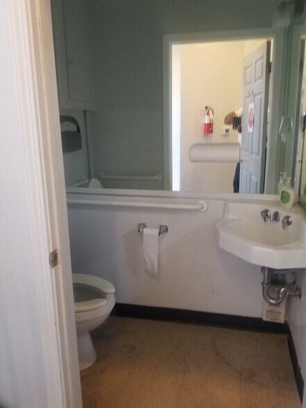 1944 Huntington Dr, South Pasadena, CA à louer - Photo intérieure – Image 3 sur 8