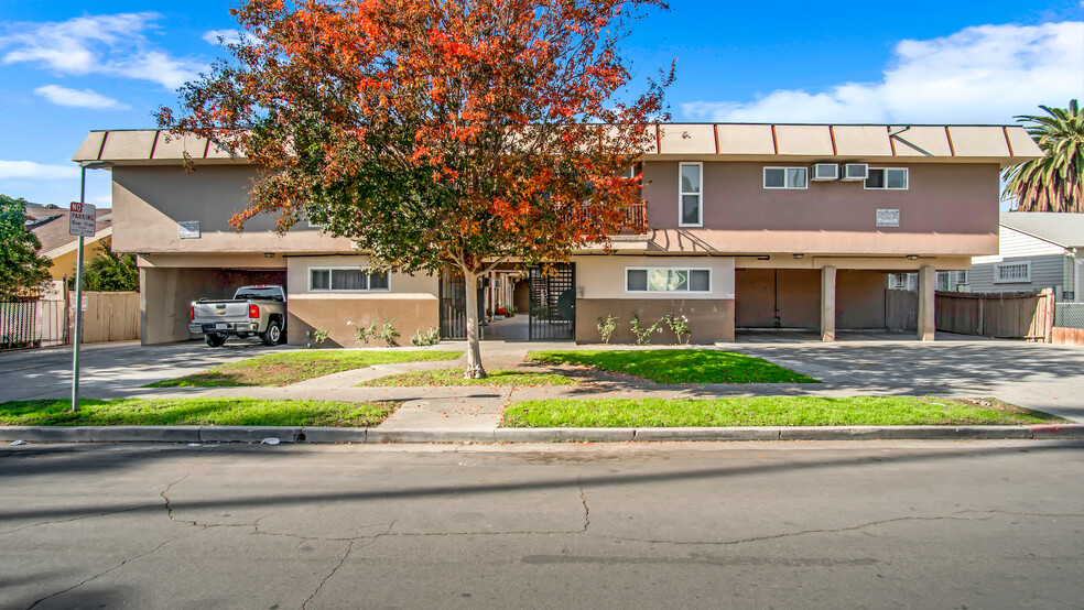 423 N Harvard Blvd, Los Angeles, CA à vendre - Photo principale – Image 1 sur 68