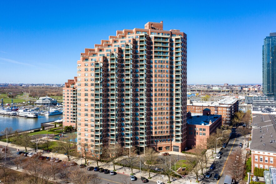 50 Warren Street, Jersey City, NJ à louer - Photo de l’immeuble – Image 3 sur 9
