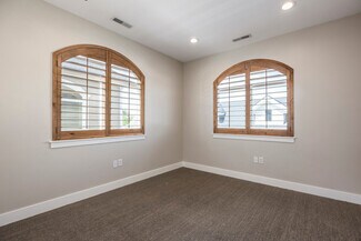 Plus de détails pour 118 W Winchester St, Murray, UT - Spécialisé à vendre
