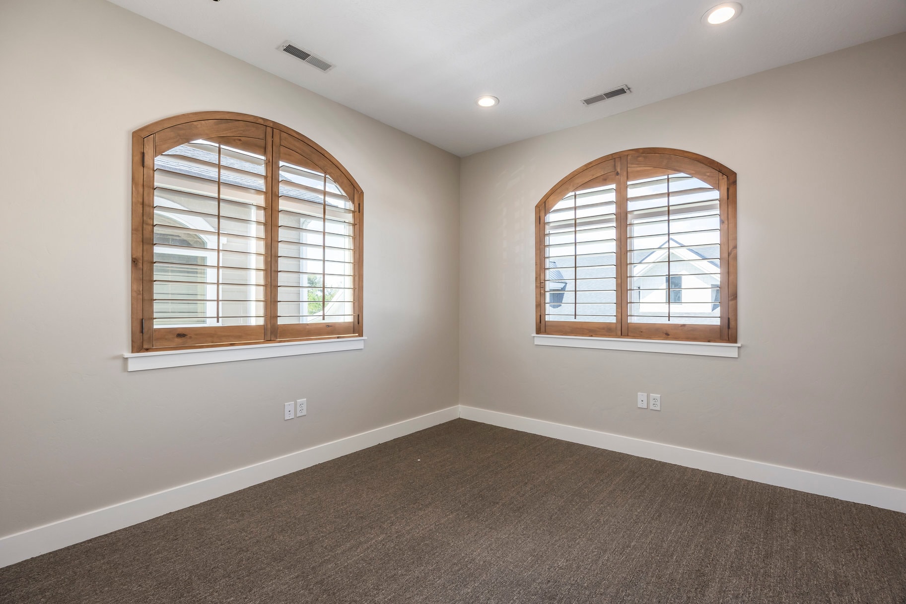 118 W Winchester St, Murray, UT à vendre Photo de l’immeuble– Image 1 sur 19