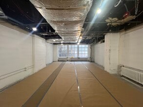 16 E 52nd St, New York, NY à louer Photo intérieure– Image 2 sur 7