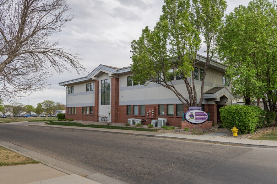 3702 Manhattan Ave, Fort Collins, CO à louer - Photo de l’immeuble – Image 2 sur 13