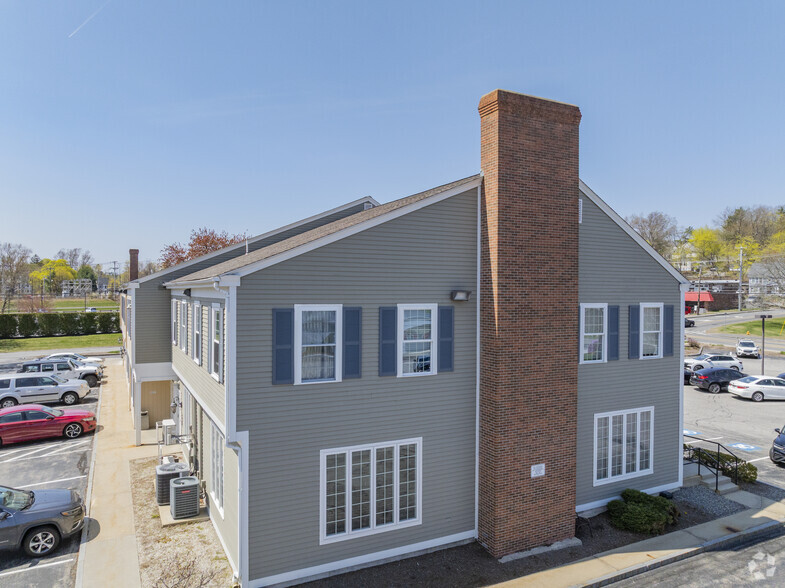 130 Main St, Salem, NH à louer - Photo de l’immeuble – Image 2 sur 5