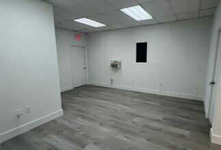 4700-4750 Oakes Rd, Davie, FL à louer Photo intérieure– Image 2 sur 8